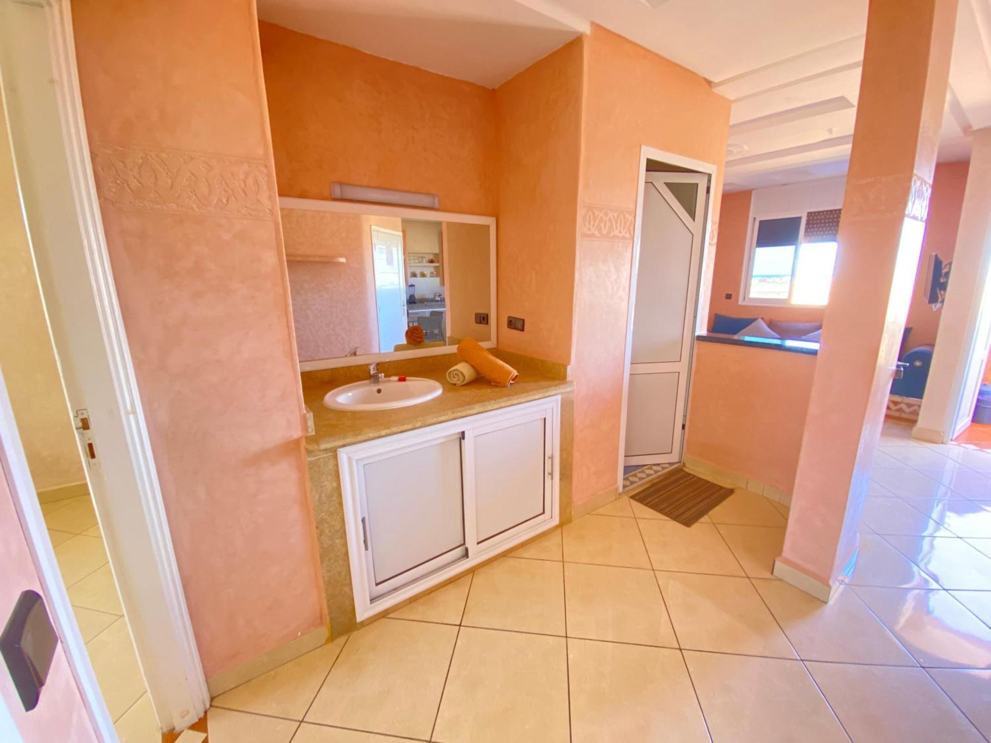 Tawada Apartment Мирлефт Екстериор снимка
