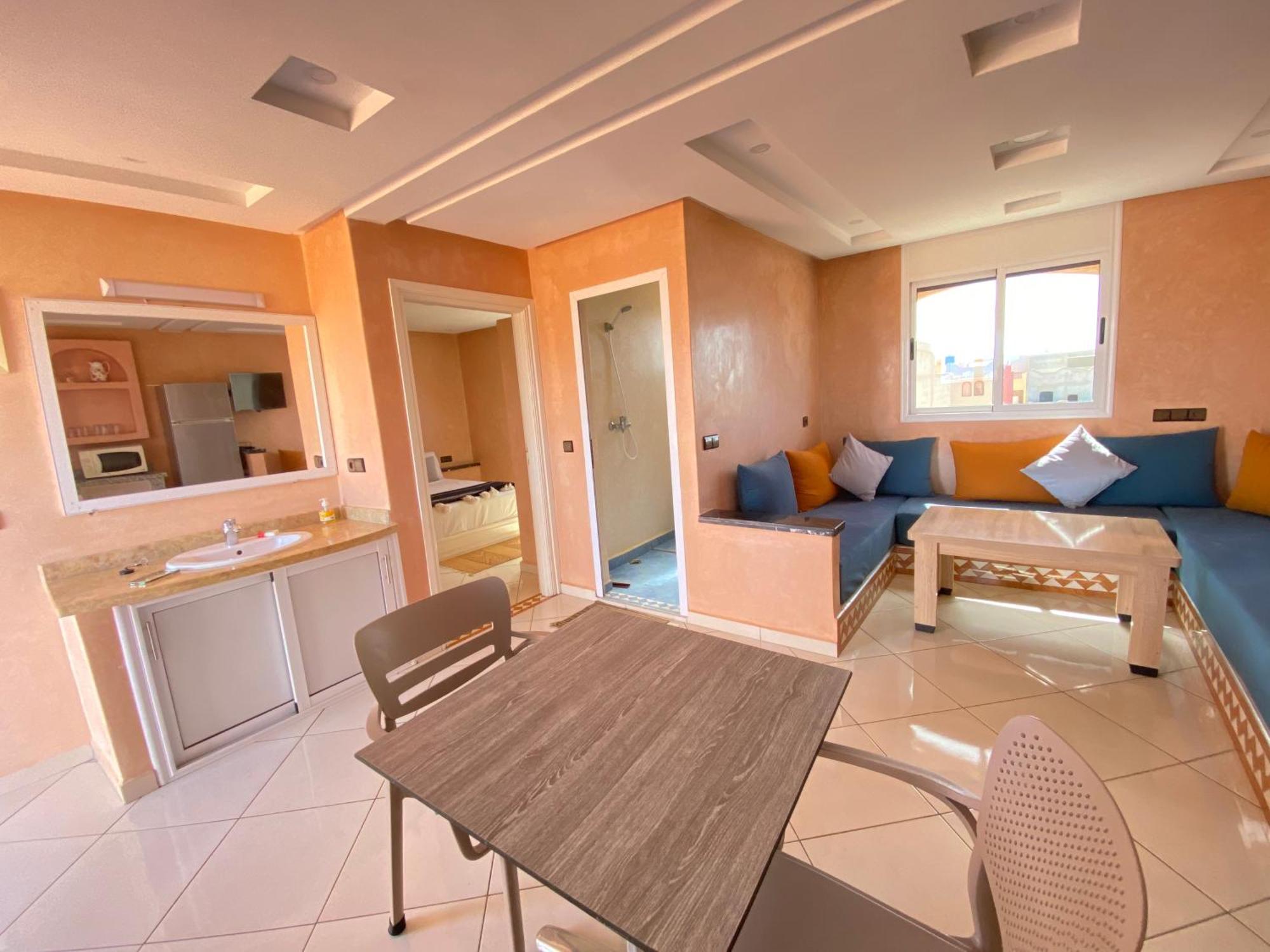 Tawada Apartment Мирлефт Екстериор снимка