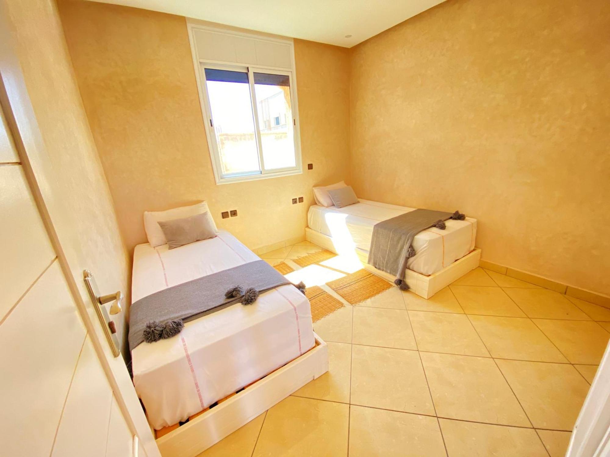 Tawada Apartment Мирлефт Екстериор снимка